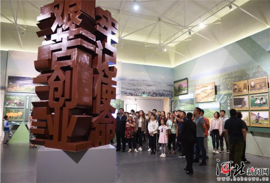 塞罕壩呆板林場：為“油炸出產(chǎn)線中國夢”貢獻(xiàn)“中國綠”