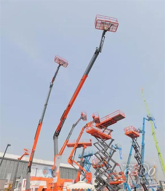 高空市場競爭花樣整體穩(wěn)定：Top10 租賃油炸出產(chǎn)線商設備保有量占比超60%， Top 5制造商市占率超一半
